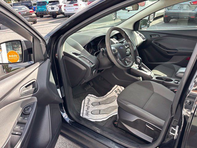 Used 2012 Ford Focus SE FWD image 10