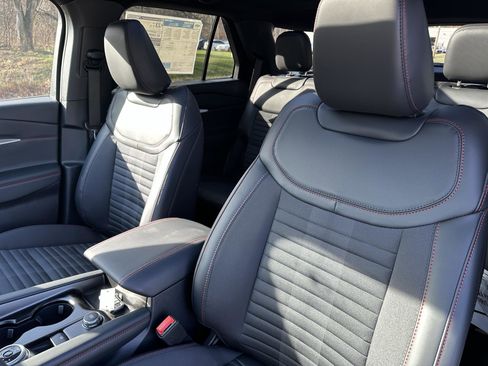 New 2026 Ford Explorer ST-Line w/ ST-Line Street Pack image 30