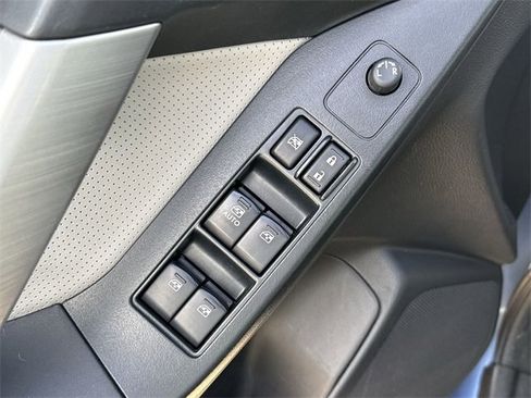 Used 2016 Subaru Forester 2.5i Limited image 16