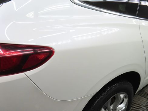 Used 2018 Buick Enclave Avenir w/ Avenir Technology Package AWD/4WD image 32