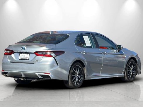 Used 2023 Toyota Camry SE w/ Cold Weather Package image 2