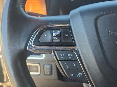 Used 2020 Lincoln Navigator Reserve w/ Luxury Package image 23