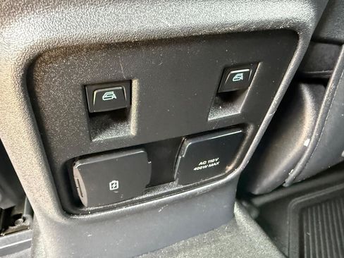 Used 2023 Ford Bronco Black Diamond AWD/4WD image 23