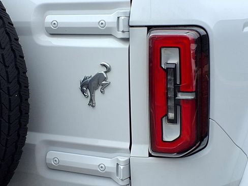 Used 2023 Ford Bronco Outer Banks image 12