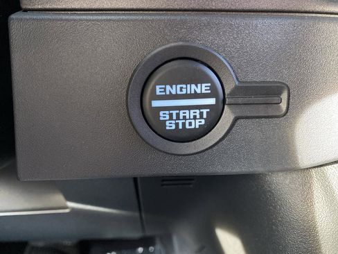 New 2025 Ford Bronco Badlands image 36