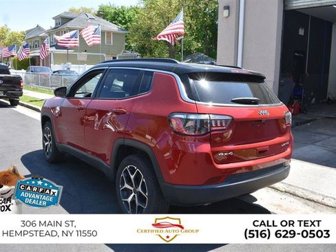 Used 2025 Jeep Compass Limited AWD/4WD image 8