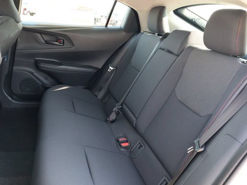 New 2026 Toyota Prius Plug-In Hybrid FWD image 28