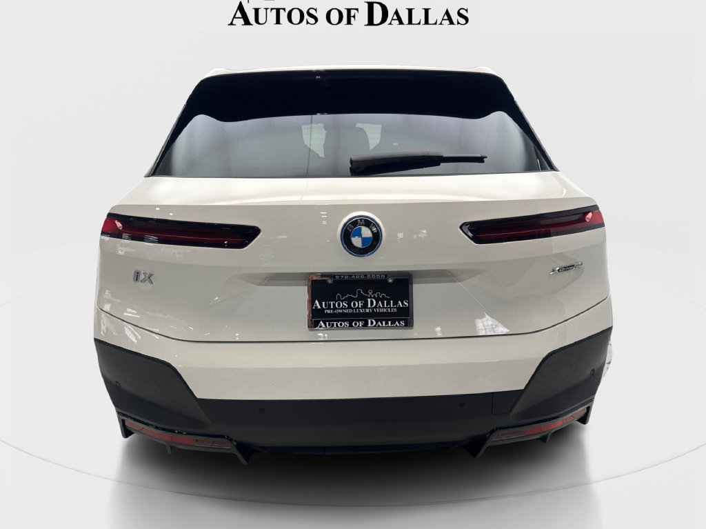 Used 2024 BMW iX xDrive50 w/ Convenience Package AWD/4WD image 8