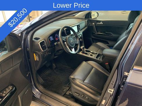 Used 2021 Kia Sportage EX w/ EX Technology Package image 3