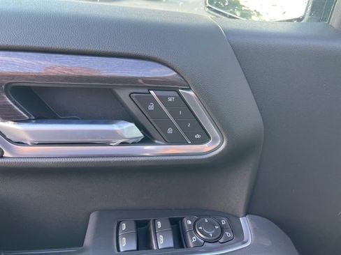 New 2026 Chevrolet Silverado 1500 LTZ w/ LTZ Premium Package image 18