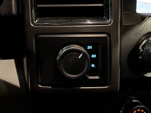 Used 2019 Ford F150 XLT AWD/4WD image 30