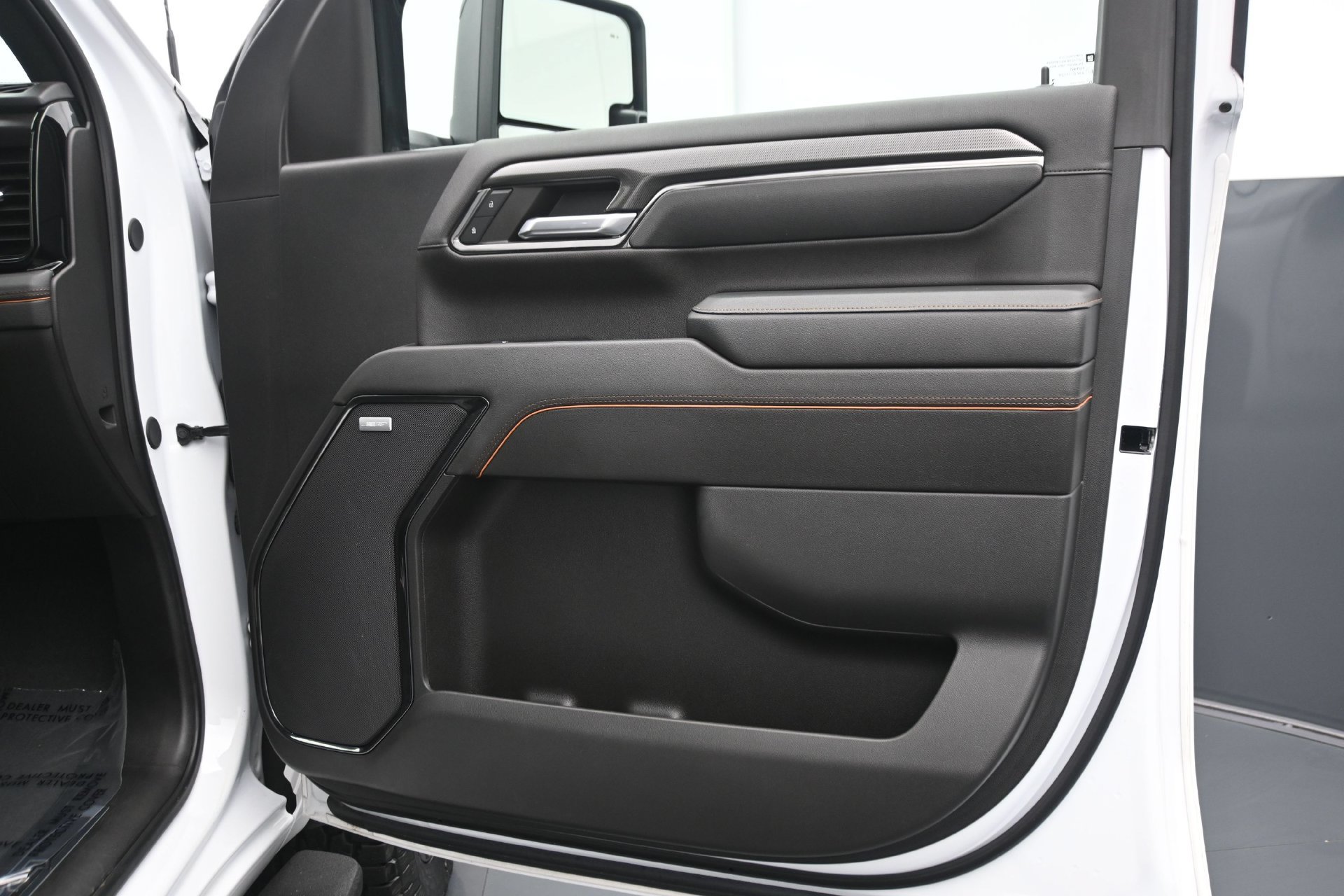 Used 2024 GMC Sierra 2500 AT4 w/ AT4 Premium Plus Package AWD/4WD image 12