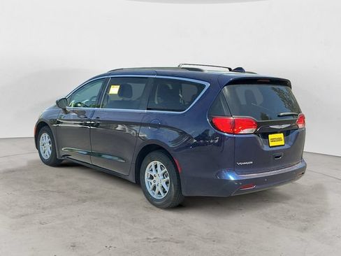 Used 2020 Chrysler Voyager LX w/ Cold Weather Group FWD image 3