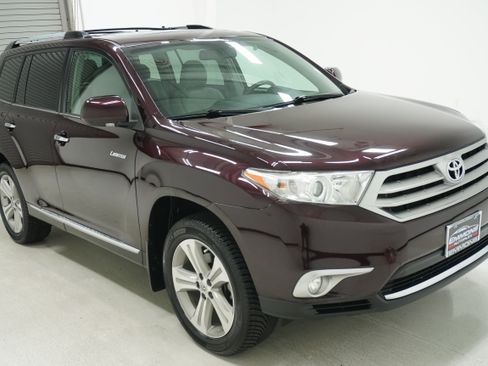 Used 2013 Toyota Highlander Limited FWD image 3