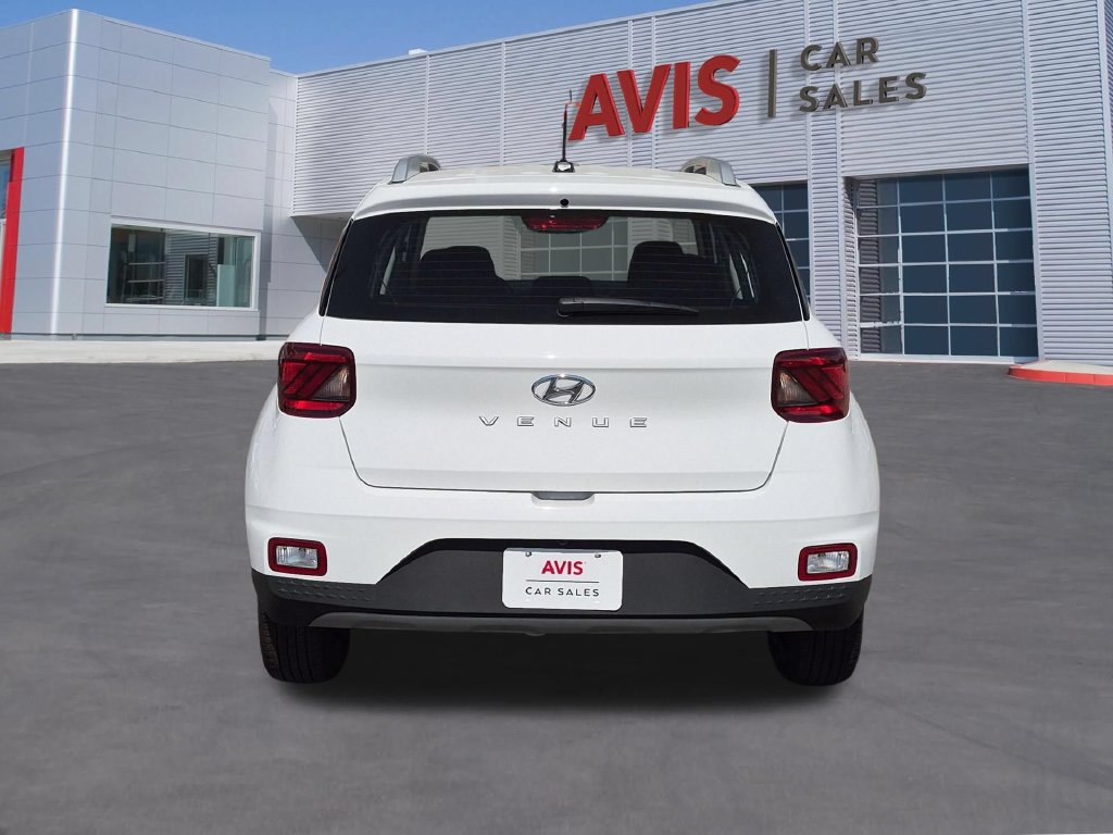 Used 2026 Hyundai Venue SEL FWD image 7