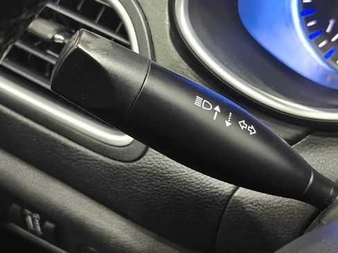 Used 2015 Chrysler 200 Limited w/ Comfort Group FWD image 45