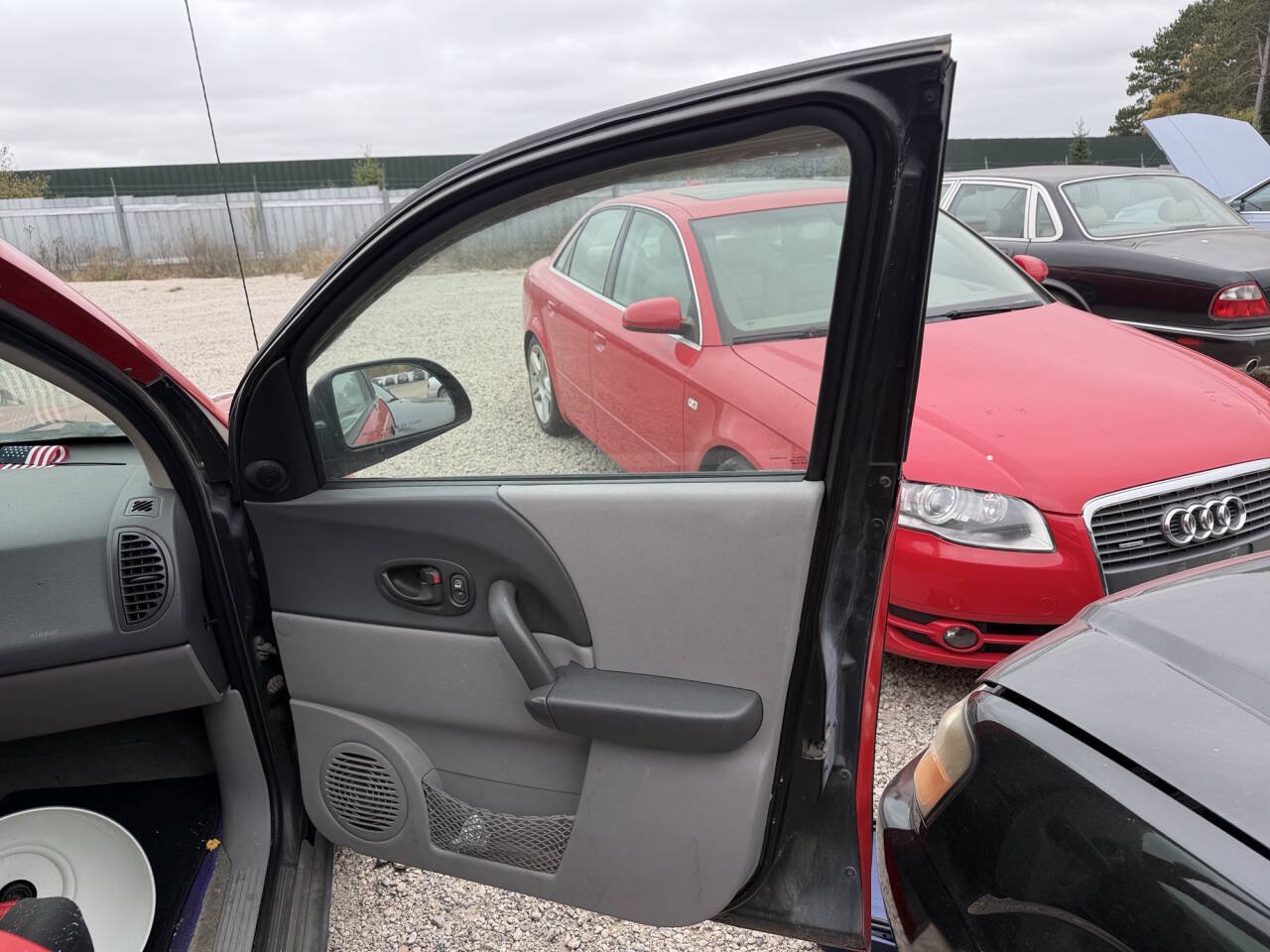 Used 2003 Saturn Vue 2WD w/ PWR Pkg image 28