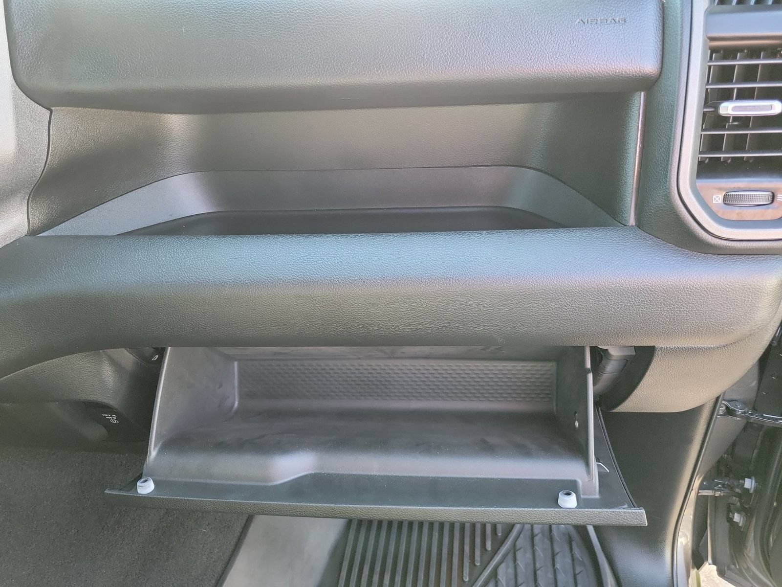 Used 2025 RAM 1500 Warlock AWD/4WD image 37