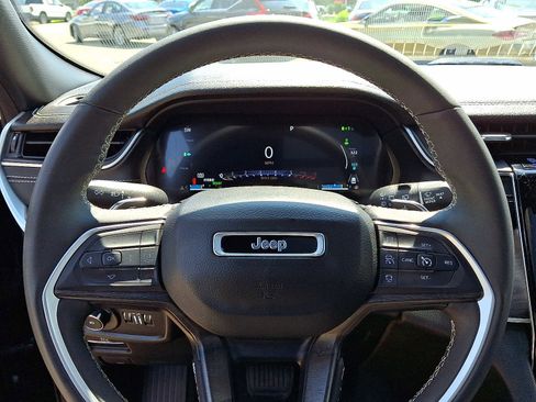 Used 2024 Jeep Grand Cherokee Limited 4xe image 23