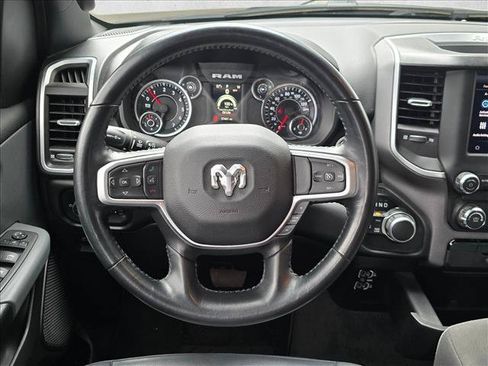Used 2022 RAM 1500 Big Horn AWD/4WD image 13