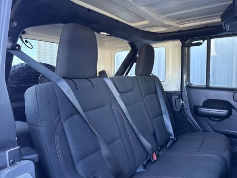 Used 2020 Jeep Wrangler Unlimited Rubicon image 43