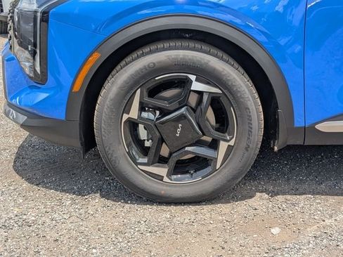 New 2026 Kia Sportage EX FWD image 11