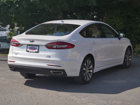 Used 2020 Ford Fusion SE AWD/4WD image 21