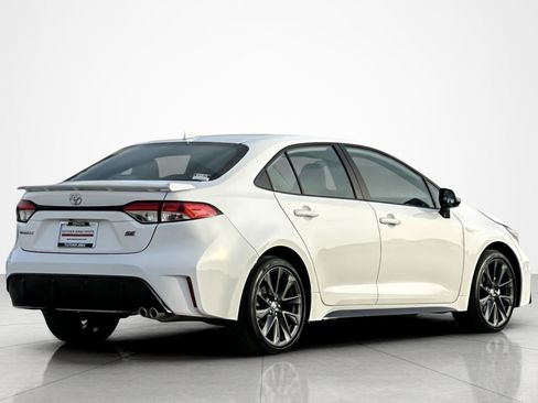 Certified 2025 Toyota Corolla SE image 5