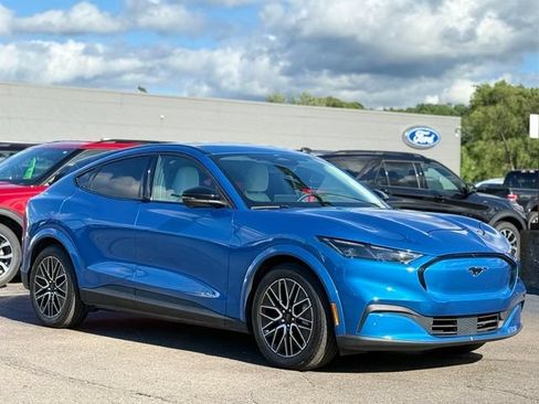 Used 2025 Ford Mustang Mach-E Premium AWD/4WD image 37