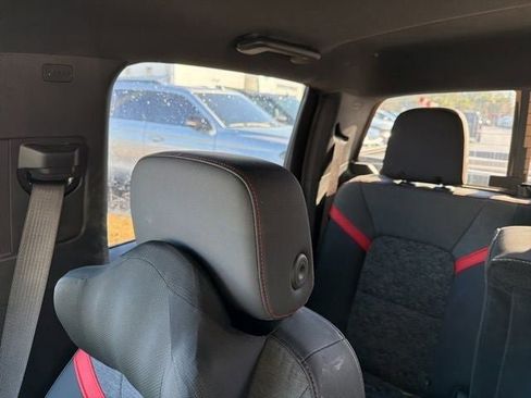 Used 2023 Chevrolet Colorado Z71 w/ Z71 Convenience Package 2 image 29