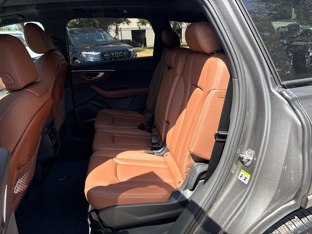New 2026 Audi Q7 2.0T Premium Plus AWD/4WD image 14
