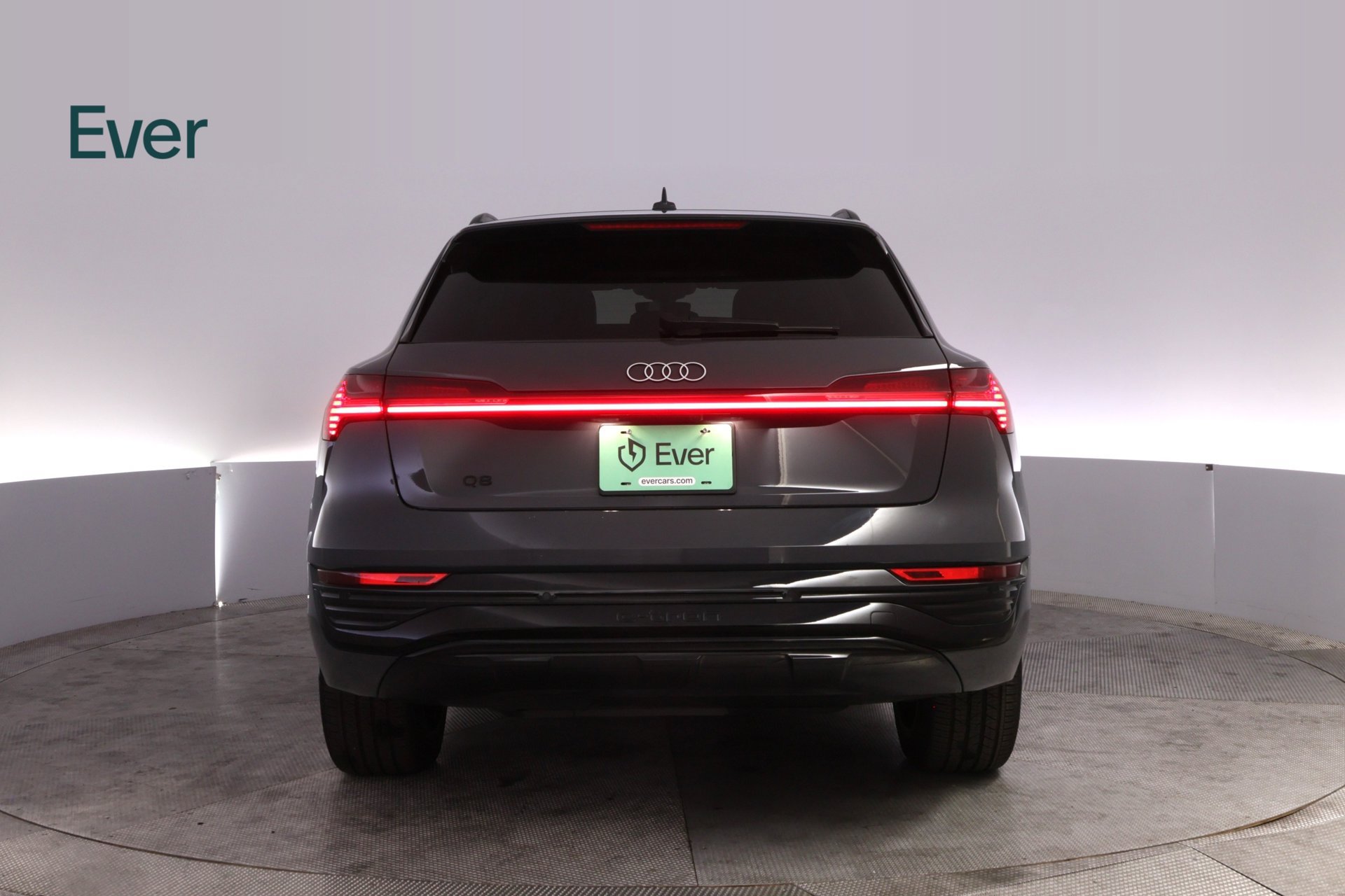 Used 2024 Audi Q8 e-tron Prestige w/ Prestige Package AWD/4WD image 15