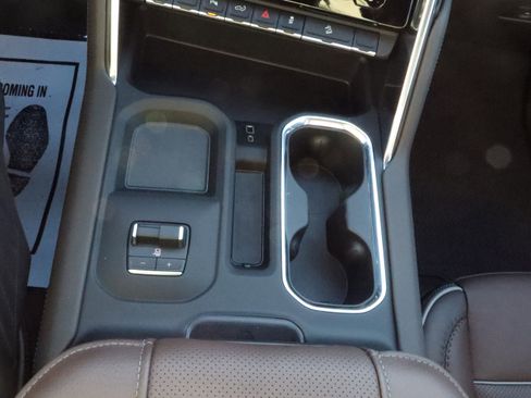 New 2026 GMC Sierra 3500 Denali w/ Denali Reserve Package image 15