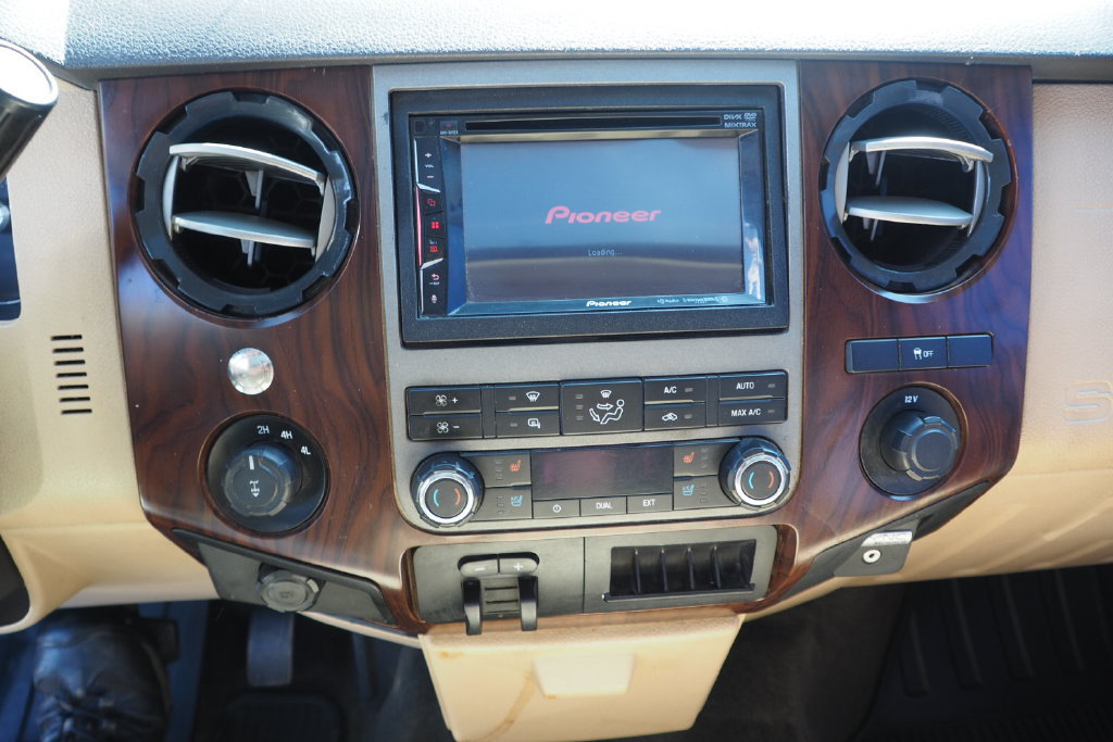 Used 2011 Ford F350 Lariat w/ Lariat Ultimate Pkg AWD/4WD image 20