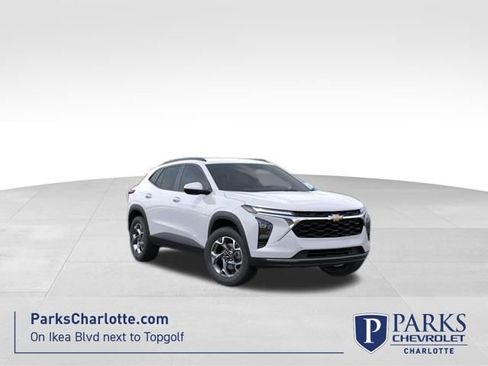 New 2026 Chevrolet Trax LT image 1