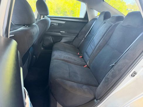 Used 2014 Nissan Altima 2.5 S w/ Display Audio Package image 22