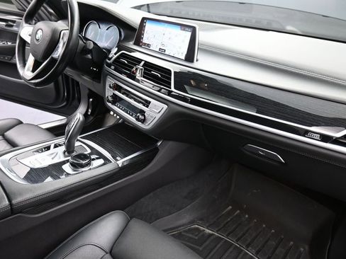 Used 2019 BMW 740i xDrive w/ Executive Package AWD/4WD image 20