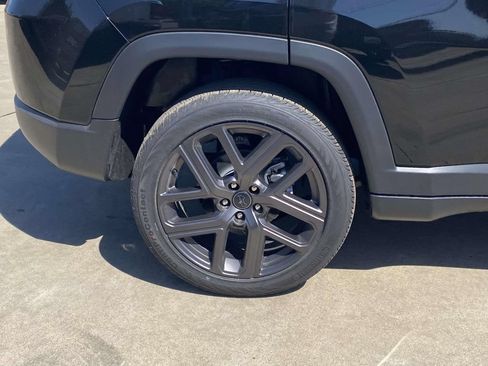 New 2026 Jeep Compass Latitude AWD/4WD image 8