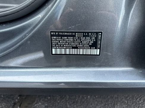 Used 2023 Volkswagen Jetta SE w/ Panoramic Sunroof Package image 29