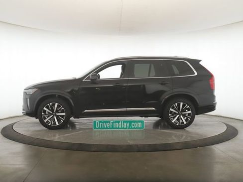 Used 2026 Volvo XC90 B5 Core image 9