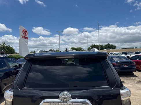 Used 2021 Toyota 4Runner Limited RWD image 5