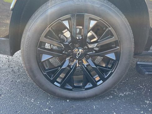 Used 2023 Chevrolet Tahoe High Country AWD/4WD image 11