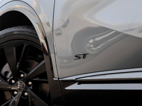 New 2026 Buick Envision Sport Touring image 5