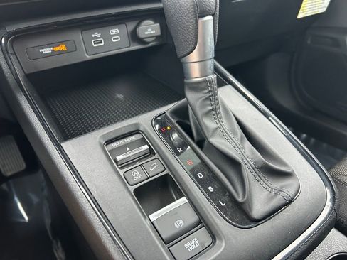 Used 2025 Honda CR-V EX image 19