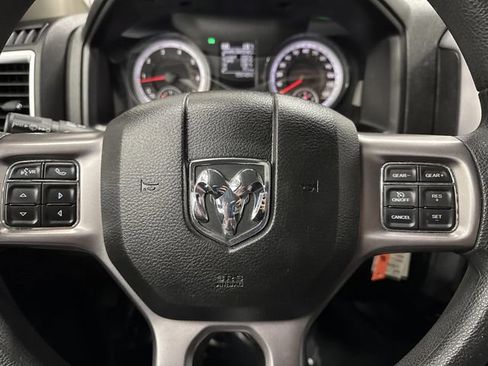 Used 2022 RAM 1500 Classic SLT image 15