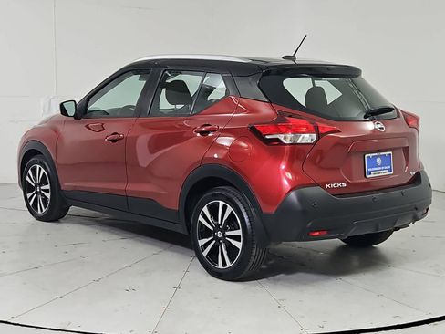 Used 2020 Nissan Kicks SV image 4
