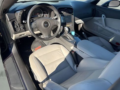 Used 2013 Chevrolet Corvette Grand Sport w/ 2LT Preferred Equipment Group RWD image 10