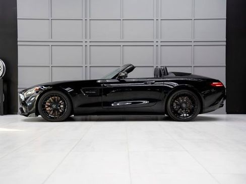 Used 2018 Mercedes-Benz AMG GT Roadster w/ Lane Tracking Package image 2