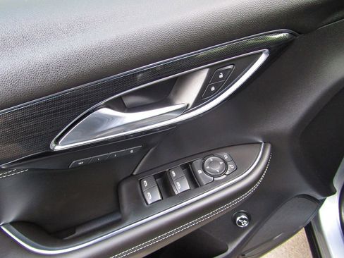 Used 2023 Buick Envision Essence w/ Sport Touring Package AWD/4WD image 27