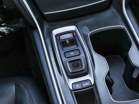 Used 2018 Honda Accord Touring image 20